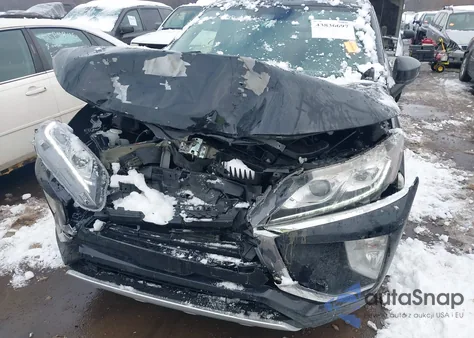 2020 Mitsubishi Eclipse Cross Se 1.5T Awc from USA, damaged, VIN JA4AT5AAXLZ014286